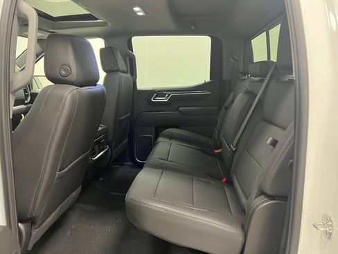 New 2026 Chevrolet Silverado 1500 LTZ w/ LTZ Premium Package AWD/4WD image 16
