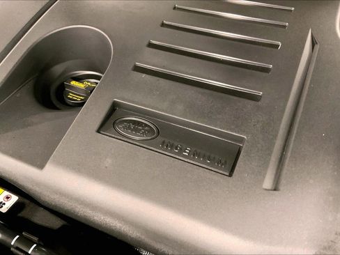 New 2026 Land Rover Discovery Limited Edition image 17