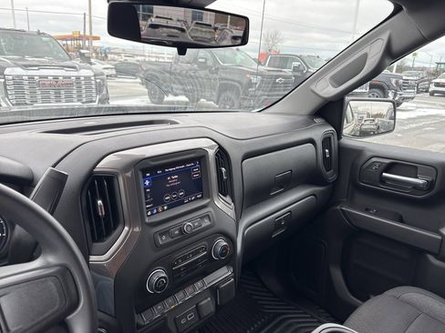 New 2025 Chevrolet Silverado 1500 Custom image 17