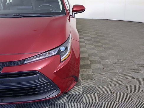 Used 2025 Toyota Corolla LE FWD image 11