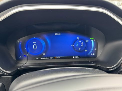 Certified 2020 Ford Escape Titanium image 23