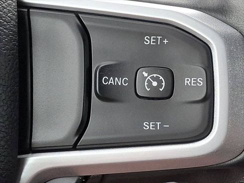 Used 2023 RAM 1500 Big Horn AWD/4WD image 22