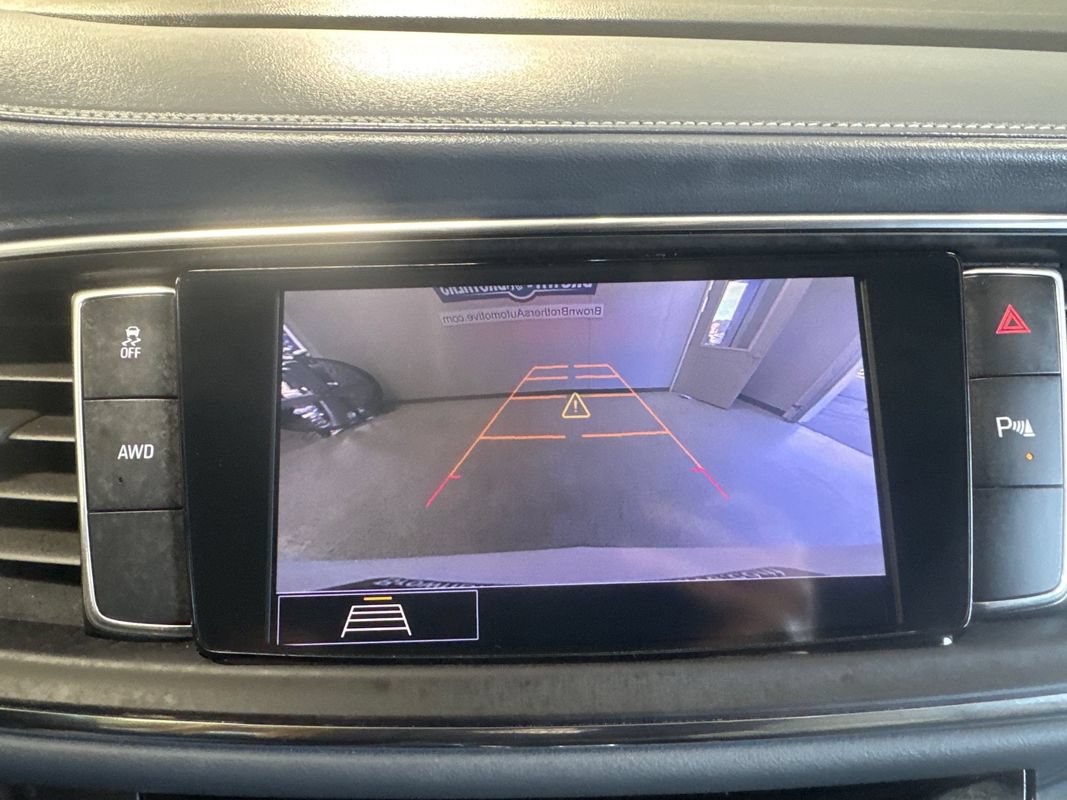 Used 2021 Buick Enclave Essence AWD/4WD image 24