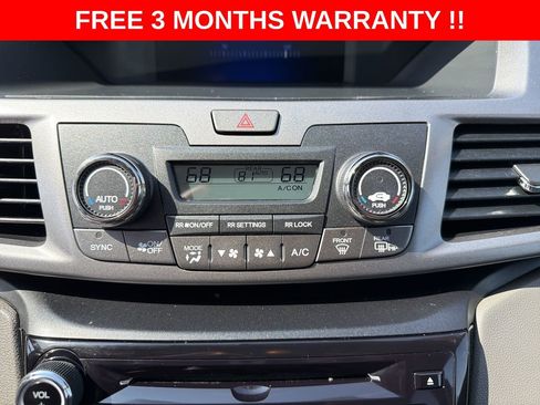 Used 2016 Honda Odyssey SE image 19