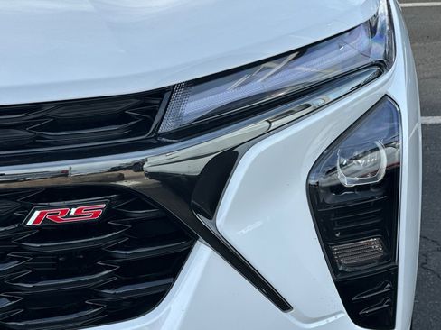 Used 2025 Chevrolet Trax RS w/ Driver Confidence Package image 50