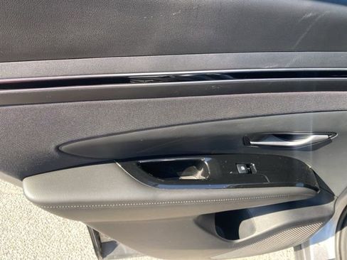 Used 2022 Hyundai Tucson SEL image 12