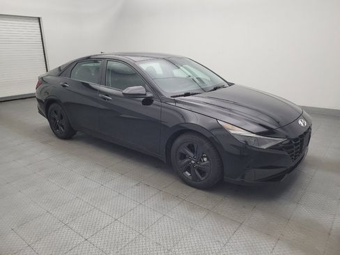 Used 2023 Hyundai Elantra SEL FWD image 11