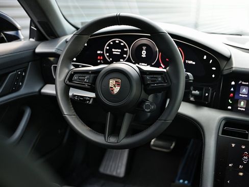 New 2026 Porsche Taycan image 28