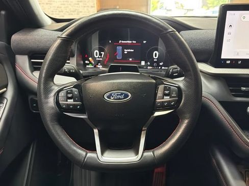Used 2025 Ford Explorer ST-Line w/ Premium Package RWD image 19