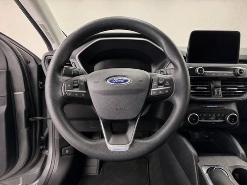 Used 2025 Ford Escape Active AWD/4WD image 14