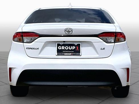 Used 2024 Toyota Corolla LE image 5