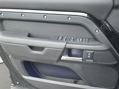 New 2026 Land Rover Defender 110 V8 image 29