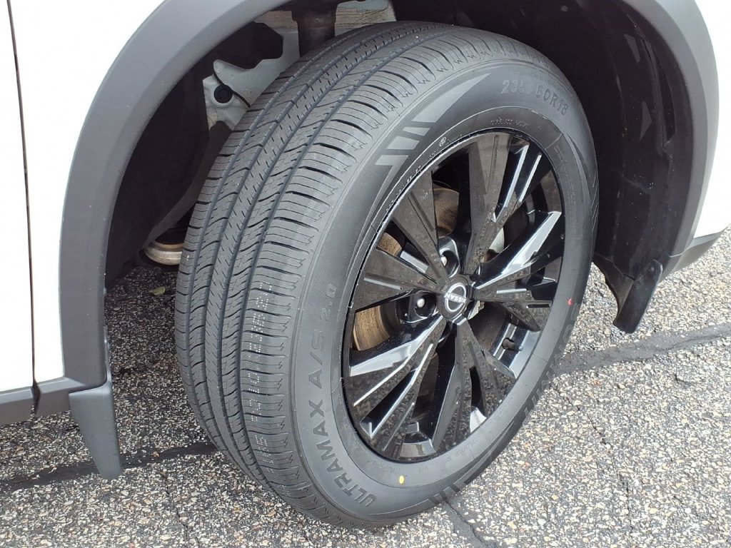 Certified 2023 Nissan Rogue SV w/ SV Premium B Package AWD/4WD image 8
