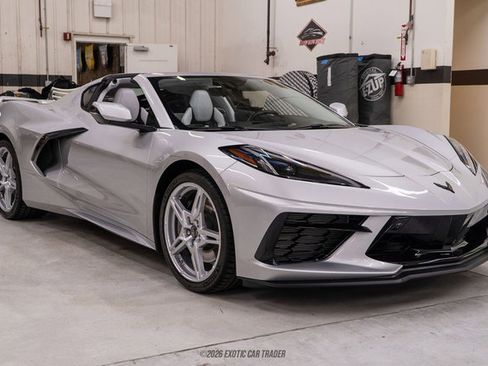 Used 2020 Chevrolet Corvette Stingray Premium Cpe w/ 3LT Preferred Equipment Group image 12
