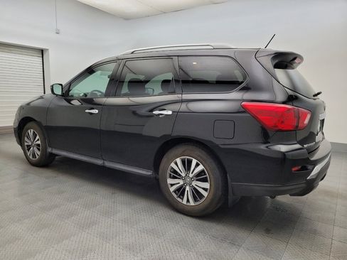 Used 2017 Nissan Pathfinder S image 3