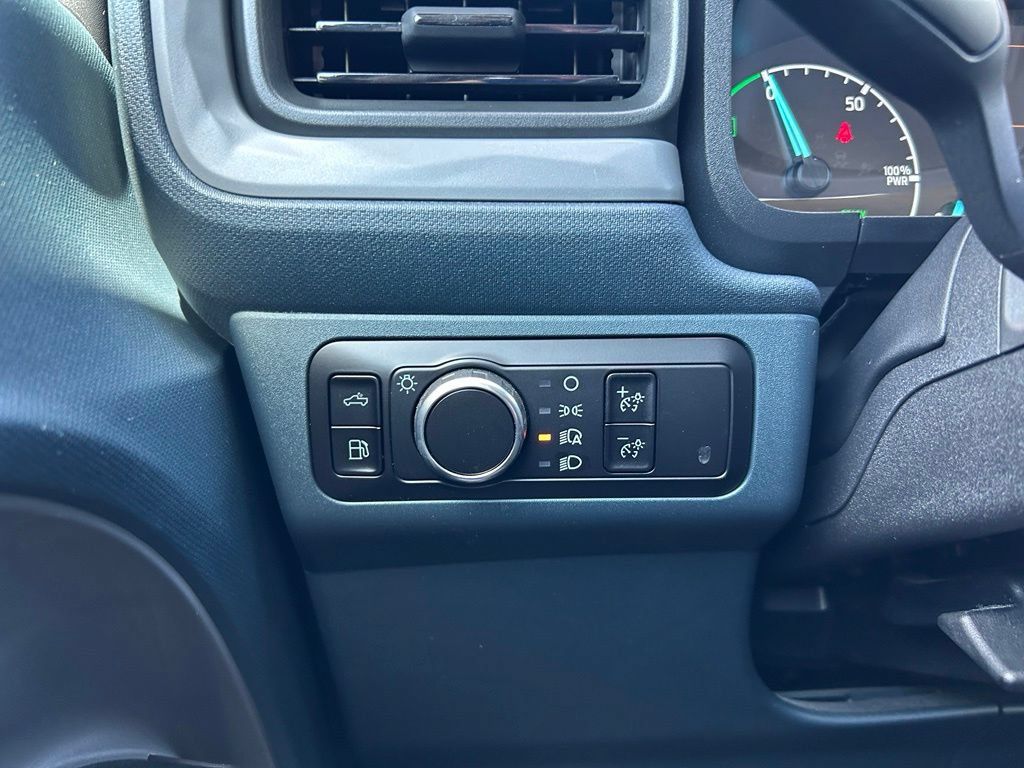 Used 2023 Ford Maverick XL FWD image 48