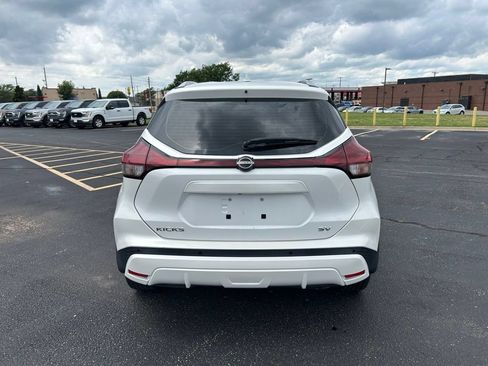 Used 2022 Nissan Kicks SV FWD image 10