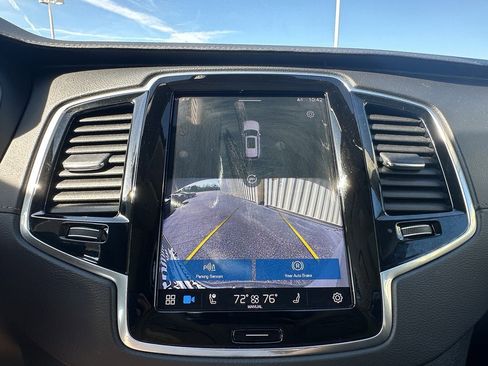 Used 2023 Volvo XC90 B6 Ultimate w/ Protection Package Premier image 20