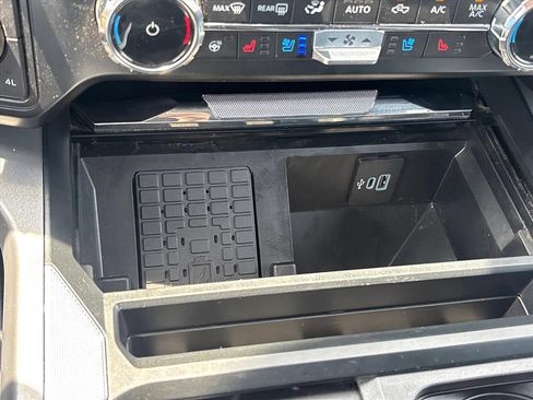 Used 2025 Ford F250 Lariat w/ Black Appearance Package AWD/4WD image 36