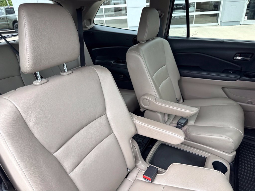 Used 2022 Honda Pilot Touring image 27