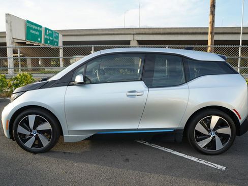 Used 2014 BMW i3 image 2