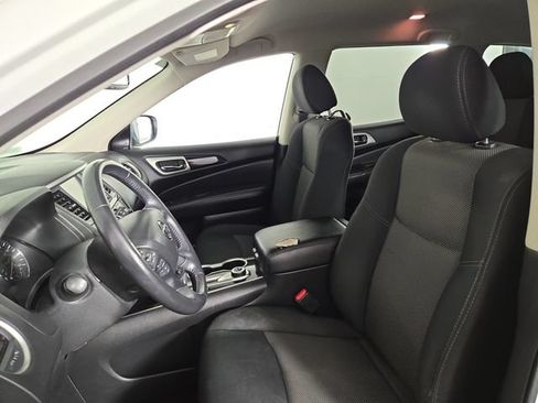 Used 2019 Nissan Pathfinder SV AWD/4WD image 13