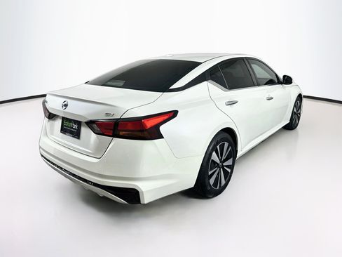 Used 2021 Nissan Altima 2.5 SV FWD image 9