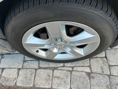 Used 2010 Chevrolet Malibu LS image 24