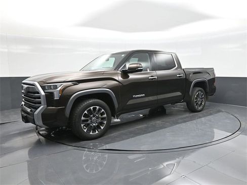 Used 2023 Toyota Tundra Limited image 34