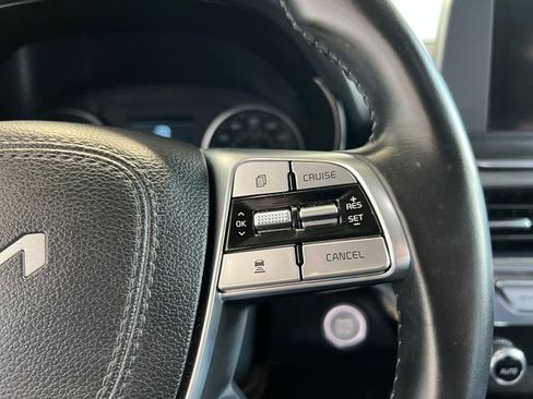 Used 2022 Kia Telluride S AWD/4WD image 19