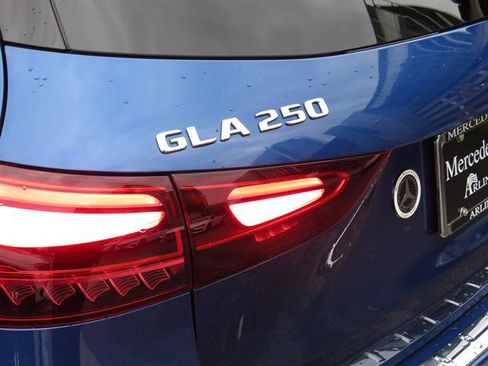 Used 2025 Mercedes-Benz GLA 250 4MATIC image 27