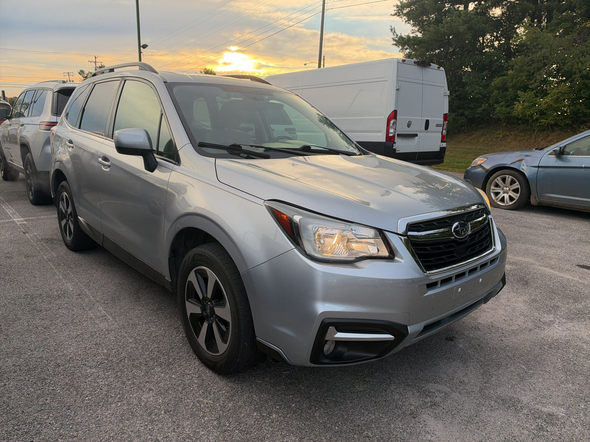 Used 2018 Subaru Forester 2.5i Premium AWD/4WD image 3