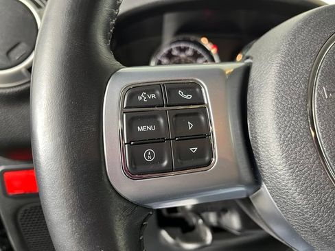 Used 2016 Jeep Wrangler Unlimited Rubicon AWD/4WD image 21