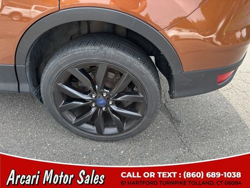 Used 2017 Ford Escape SE w/ SE Sport Appearance Package FWD image 13