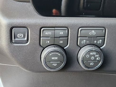 New 2026 Chevrolet Silverado 1500 LT Trail Boss w/ Dark Appearance Package image 19