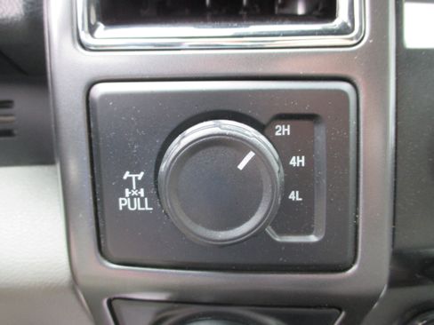 Used 2018 Ford F150 XLT w/ Equipment Group 302A Luxury AWD/4WD image 23