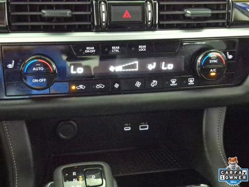 Used 2025 Nissan Pathfinder SV AWD/4WD image 21