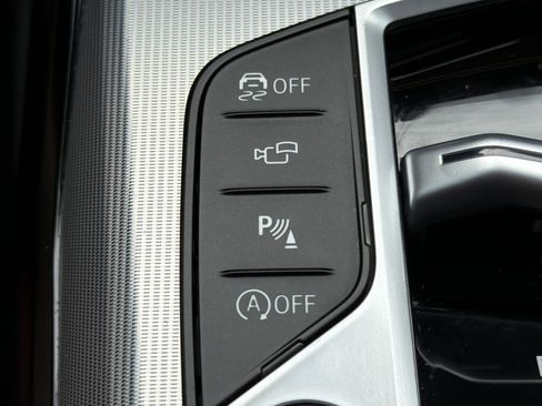 Used 2023 BMW 230i Coupe w/ Premium Package RWD image 9