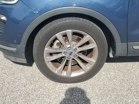 Used 2018 Ford Explorer Limited w/ Equipment Group 301A image 9