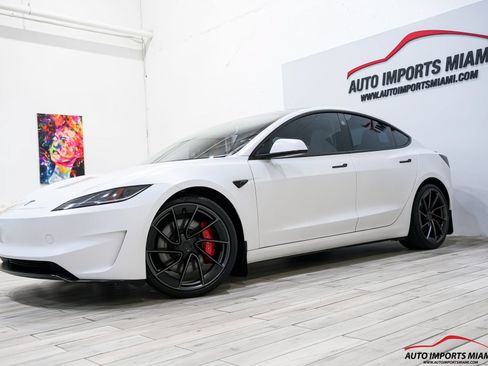 Used 2025 Tesla Model 3 Performance AWD/4WD image 4