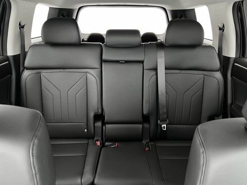 New 2025 Hyundai Santa Fe SEL FWD image 16