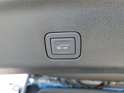 New 2026 GMC Yukon Denali w/ Denali Reserve Package image 10