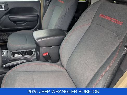 Used 2025 Jeep Wrangler Unlimited Rubicon AWD/4WD image 13
