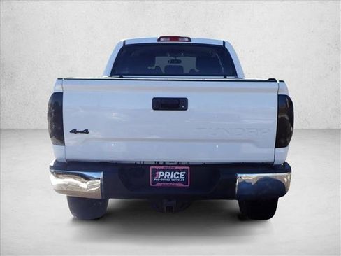 Used 2017 Toyota Tundra SR5 image 3