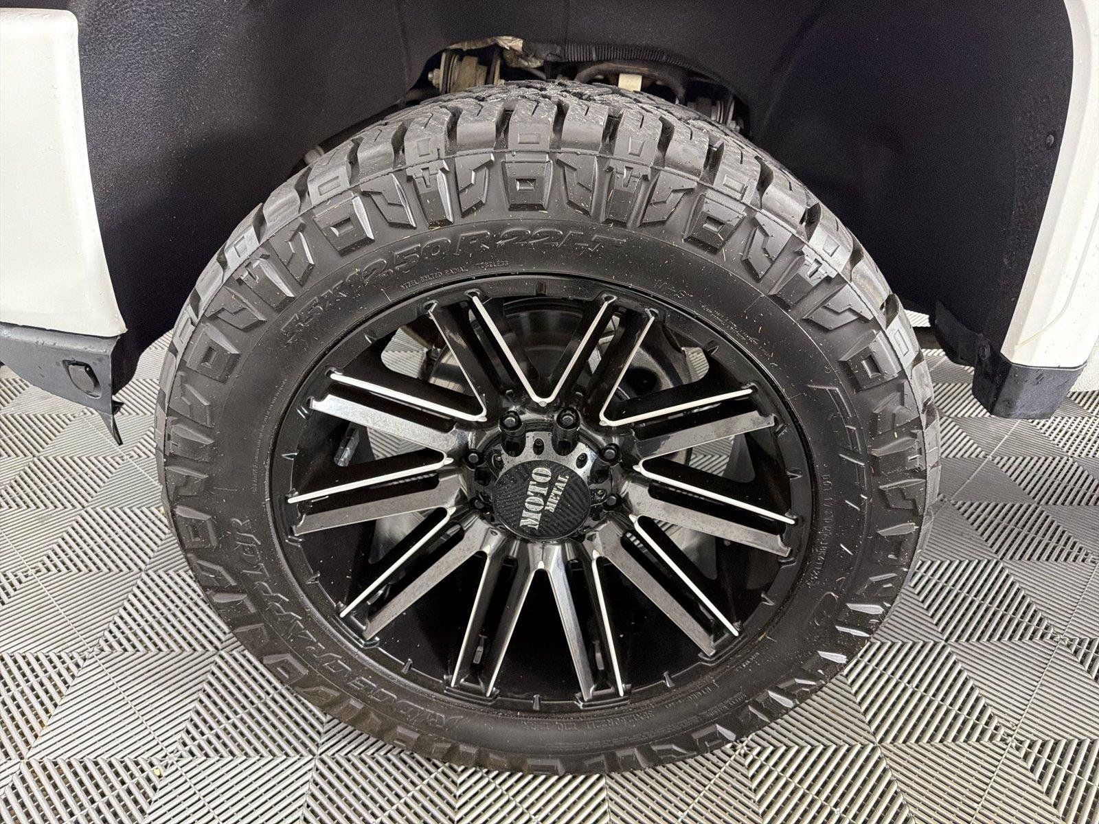 Used 2020 GMC Sierra 2500 Denali w/ Denali Ultimate Package AWD/4WD image 9