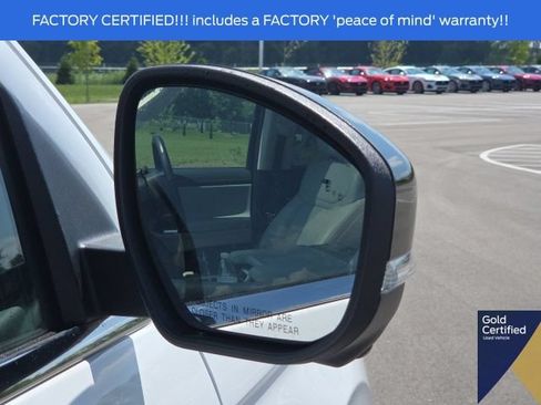 Used 2025 Ford Expedition Platinum AWD/4WD image 9