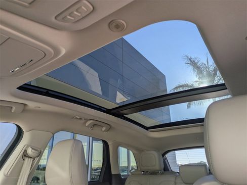 Certified 2024 Lincoln Corsair Reserve w/ Equipment Group 201A image 22