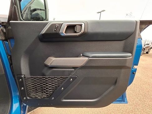 Used 2023 Ford Bronco Outer Banks image 34
