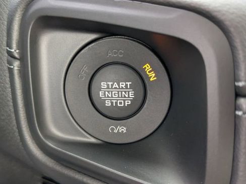 Used 2025 Jeep Gladiator Mojave w/ Safety Group image 26