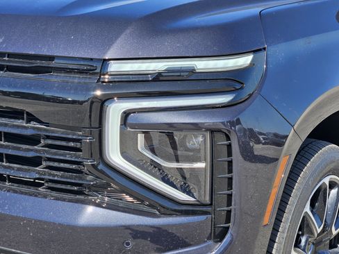 New 2026 Chevrolet Suburban RST w/ Comfort Package AWD/4WD image 5